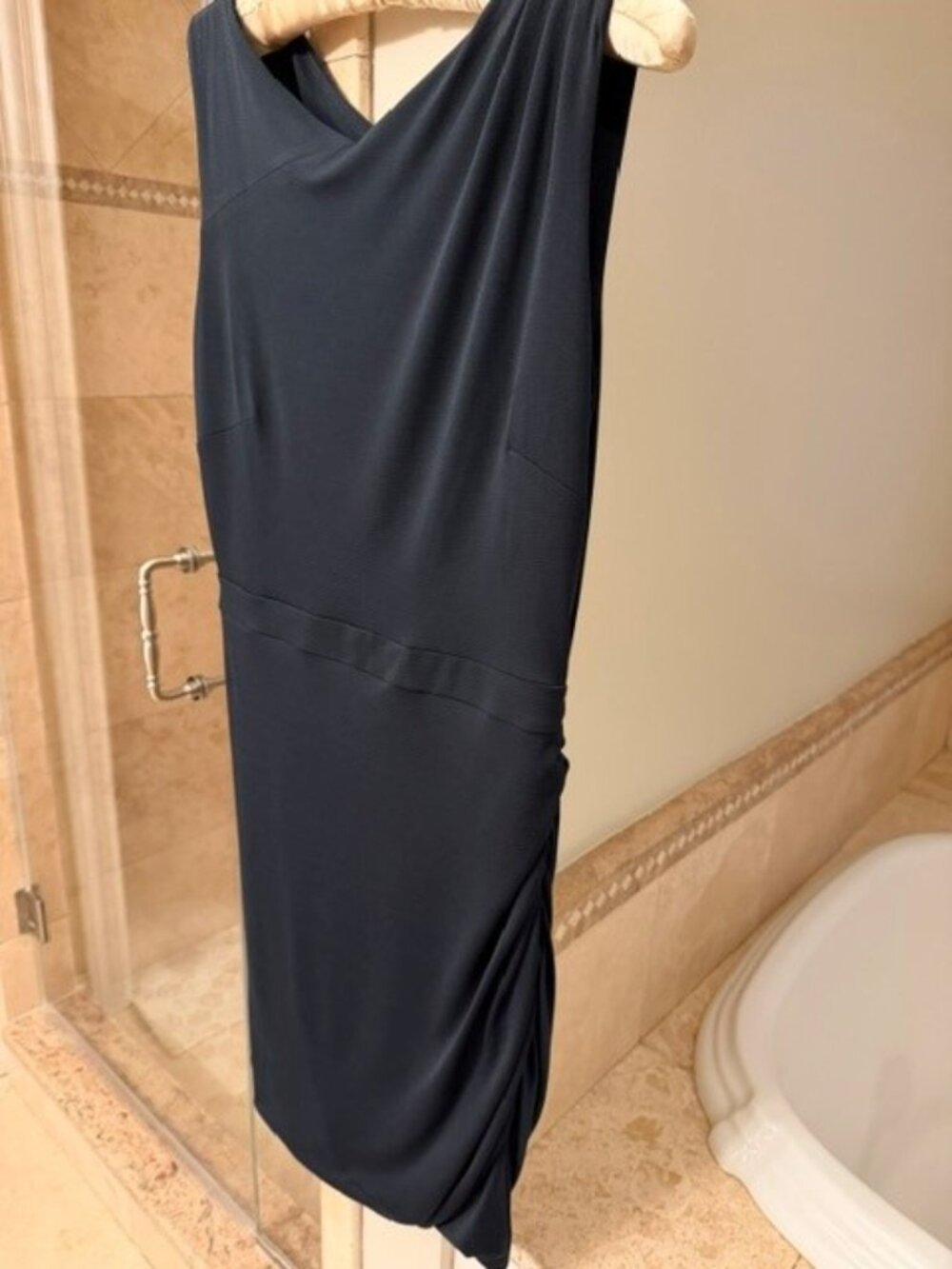 Beautiful Ann Taylor Dress NWT Size 6 Color Navy
